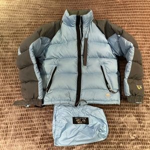 Women’s  Mountain Hardwear Blue Down Puffer Jacket